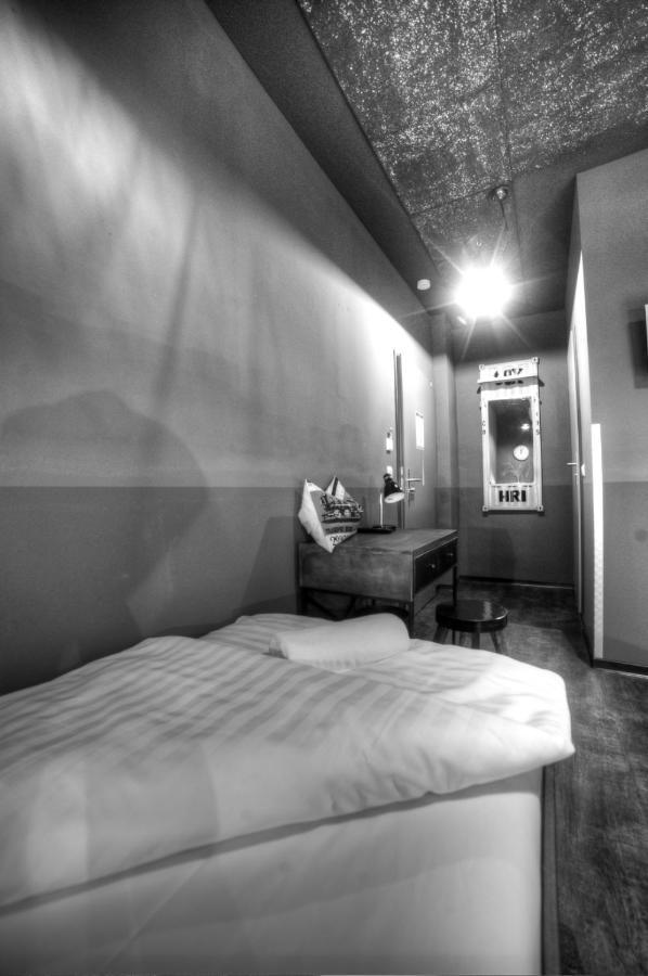 Hostel Am Bahnhof Suhl Eksteriør billede