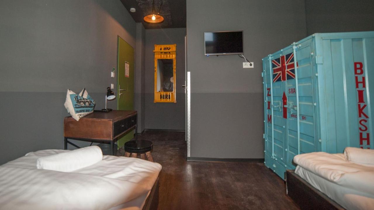 Hostel Am Bahnhof Suhl Eksteriør billede